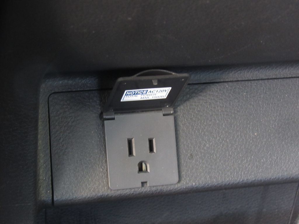 Certified 2023 Toyota Sienna XLE w/ XLE Plus Package AWD/4WD image 38
