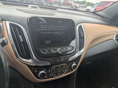 Used 2023 Chevrolet Equinox Premier AWD/4WD image 20