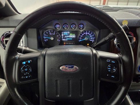 Used 2013 Ford F350 Lariat w/ Lariat Interior Pkg image 44