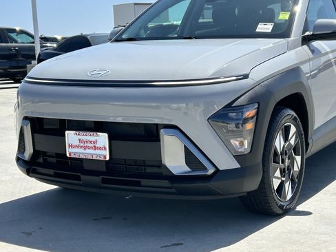 Used 2025 Hyundai Kona SEL FWD image 7