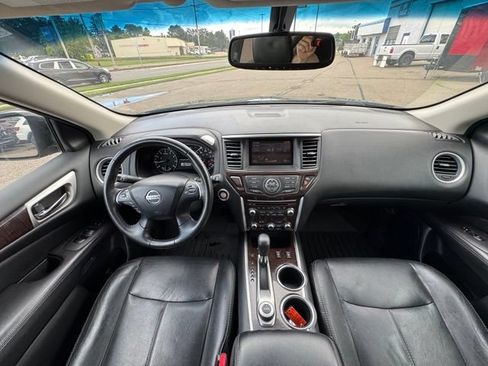 Used 2014 Nissan Pathfinder SL AWD/4WD image 18
