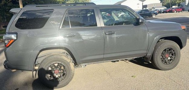 Used 2024 Toyota 4Runner TRD Off-Road Premium w/ TRD Black Wheel Package (TMS) AWD/4WD image 4