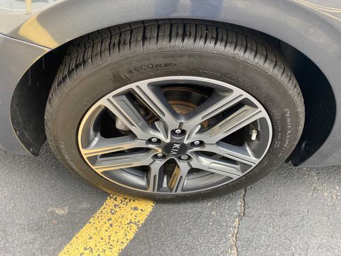 Used 2019 Kia Forte EX FWD image 35