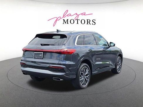 Used 2025 Audi Q5 Premium Plus w/ Premium Plus AWD/4WD image 5