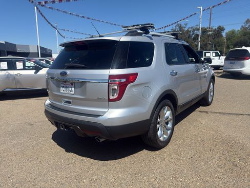 Used 2014 Ford Explorer Limited w/ Equipment Group 301A AWD/4WD image 5