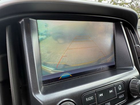 Used 2018 Chevrolet Colorado LT image 16