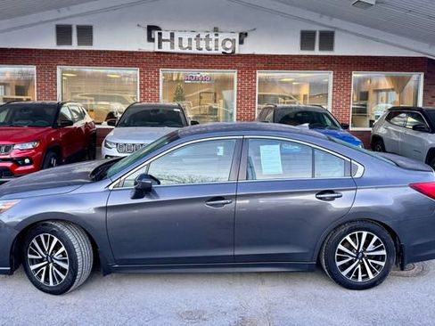 Used 2019 Subaru Legacy 2.5i Premium image 2