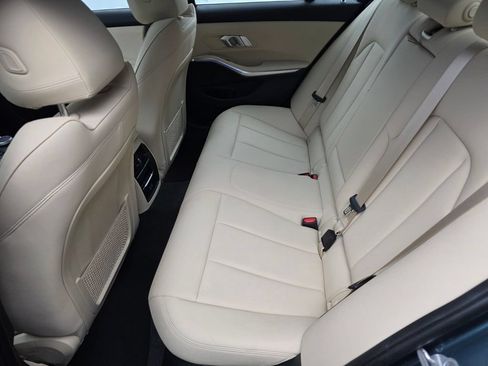 Used 2021 BMW 330i Sedan w/ Driving Assistance Package RWD image 14