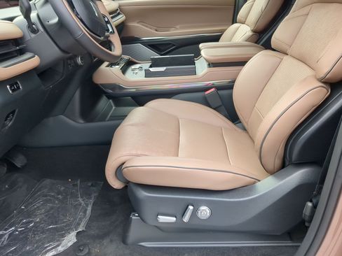 New 2025 Lincoln Navigator Black Label image 11