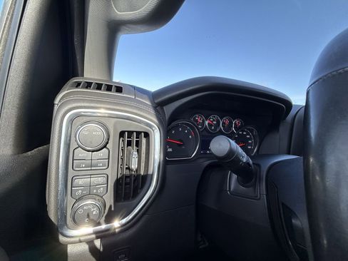 Certified 2022 Chevrolet Silverado 3500 LT w/ Convenience Package image 24