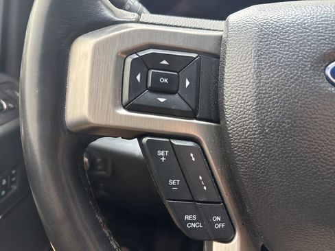 Used 2022 Ford F350 Platinum image 9