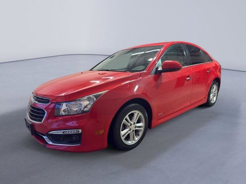 Used 2015 Chevrolet Cruze LTZ w/ Sun, Sound and Sport Package FWD image 3
