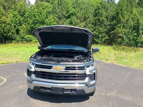 Certified 2023 Chevrolet Silverado 1500 LT AWD/4WD image 28
