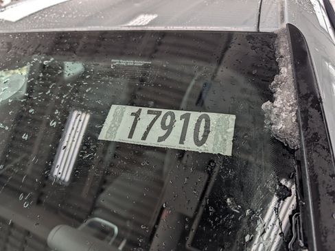 New 2026 BMW 330i xDrive Sedan w/ M Sport Package image 22