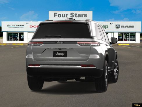 New 2025 Jeep Grand Cherokee Limited image 14