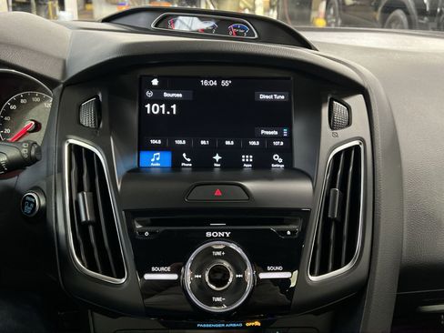 Used 2017 Ford Focus RS image 18