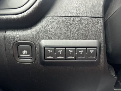 Used 2026 Chevrolet Silverado 3500 W/T w/ WT Convenience Package AWD/4WD image 17