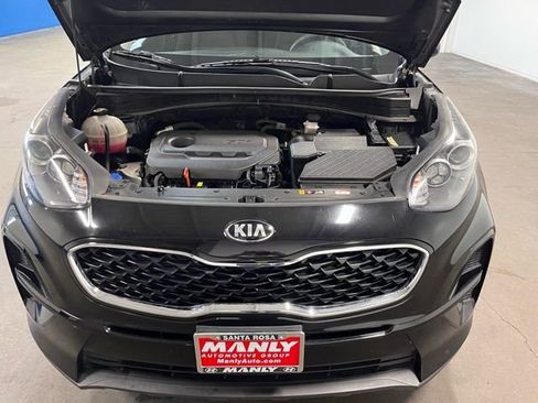 Used 2022 Kia Sportage LX image 8