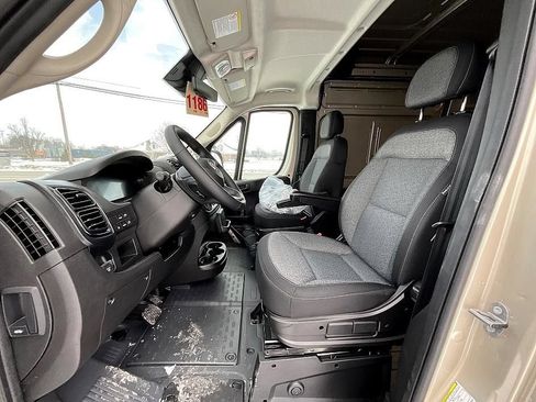 New 2026 RAM ProMaster 2500 w/ Premium Convenience Group FWD image 15