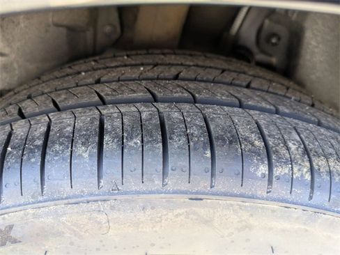 Used 2023 Toyota Corolla SE image 11