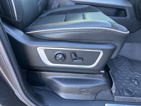 Used 2021 RAM 1500 Laramie w/ Night Edition image 59