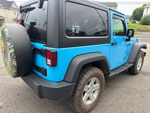 Used 2017 Jeep Wrangler Sport w/ Quick Order Package 24S AWD/4WD image 6