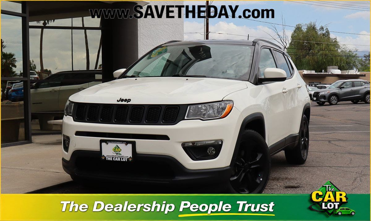 Used 2019 Jeep Compass Latitude FWD image 1