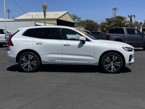 Used 2023 Volvo XC60 B5 Plus w/ Climate Package AWD/4WD image 32