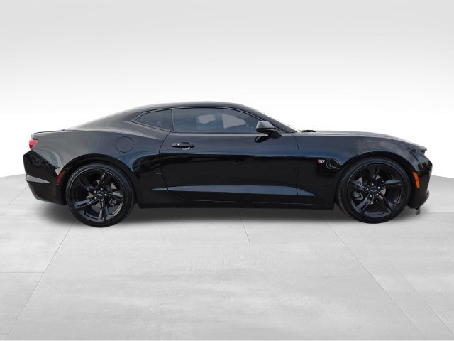 Used 2021 Chevrolet Camaro LT RWD image 13