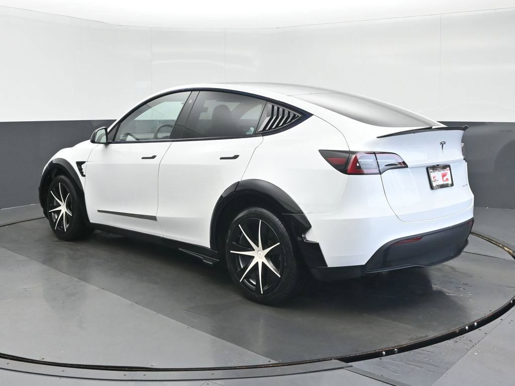 Used 2023 Tesla Model Y Long Range AWD/4WD image 5