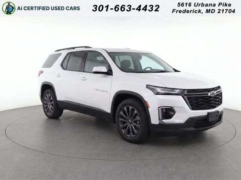Used 2023 Chevrolet Traverse RS AWD/4WD image 1
