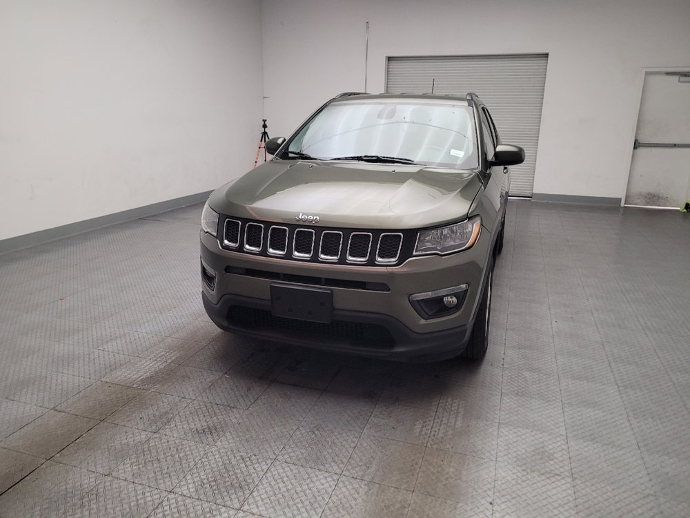 Used 2020 Jeep Compass Latitude w/ Cold Weather Group AWD/4WD image 15