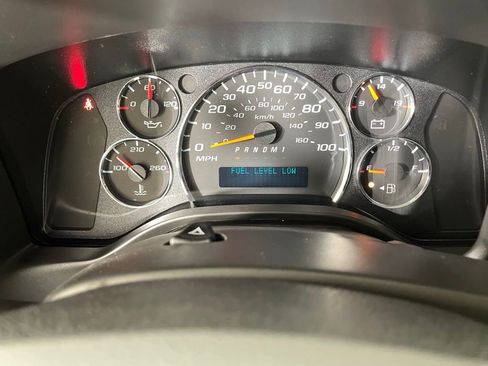 New 2025 Chevrolet Express 2500 w/ Driver Convenience Package image 27