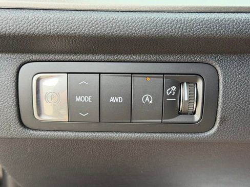 New 2026 Chevrolet Traverse LT image 28