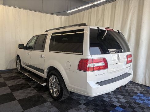 Used 2014 Lincoln Navigator L 4WD image 5
