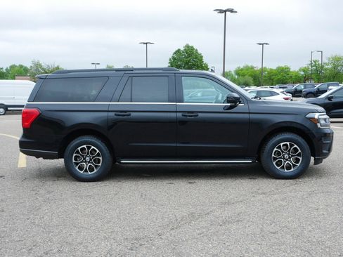 Used 2022 Ford Expedition Max XLT AWD/4WD image 9