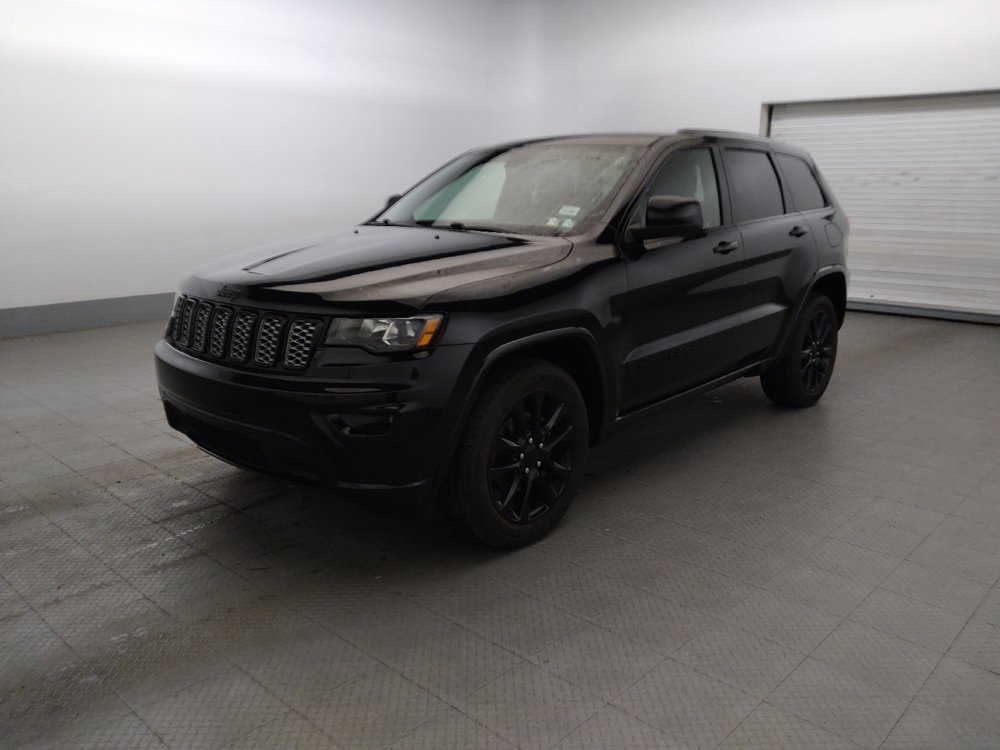 Used 2018 Jeep Grand Cherokee Altitude AWD/4WD image 2