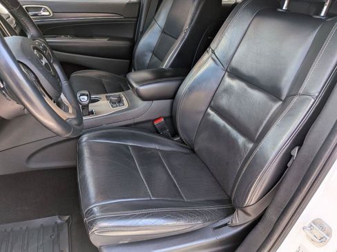 Used 2015 Jeep Grand Cherokee Limited w/ Luxury Group II AWD/4WD image 26
