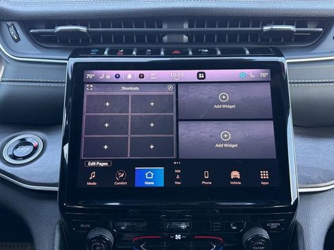 Used 2024 Jeep Grand Cherokee Limited 4xe image 25