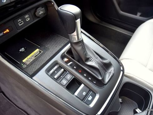 Used 2024 Honda CR-V EX-L image 12