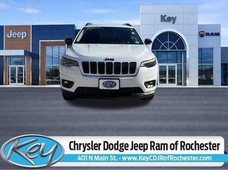 Used 2023 Jeep Cherokee Altitude Lux video 1