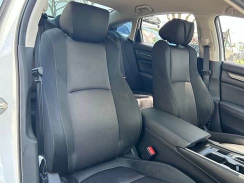Used 2020 Honda Accord LX image 34