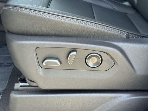New 2026 GMC Yukon XL Denali w/ Denali Reserve Package RWD image 21