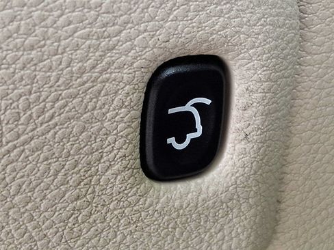 Used 2021 Jeep Grand Cherokee Limited w/ Sun & Sound Group AWD/4WD image 28