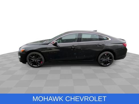 Used 2023 Chevrolet Malibu LT w/ Redline Edition FWD image 5