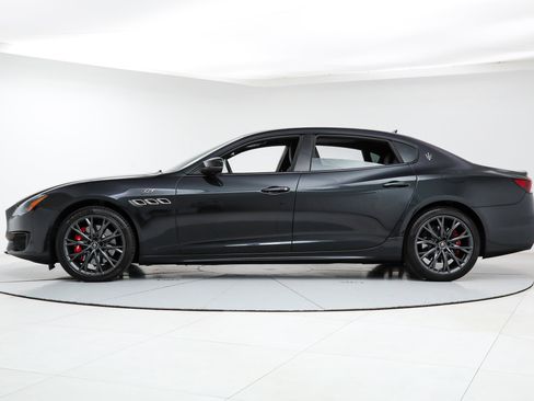 Certified 2022 Maserati Quattroporte GT RWD image 2