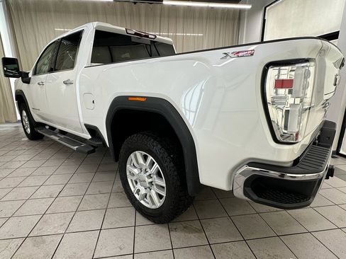 Used 2023 GMC Sierra 3500 SLT w/ SLT Convenience Package image 12