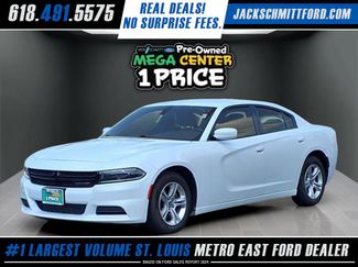 Used 2022 Dodge Charger SXT image 1