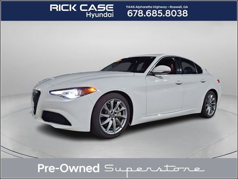 Used 2020 Alfa Romeo Giulia image 1