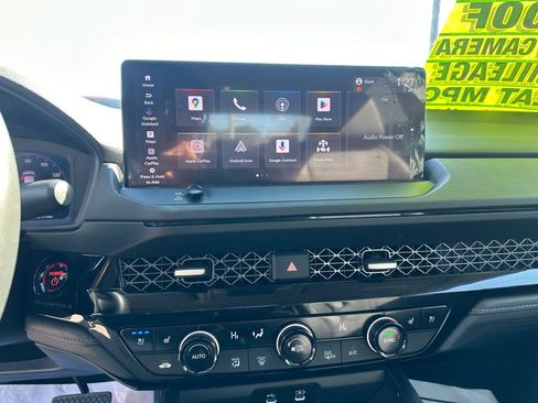 Used 2024 Honda Accord Touring image 14